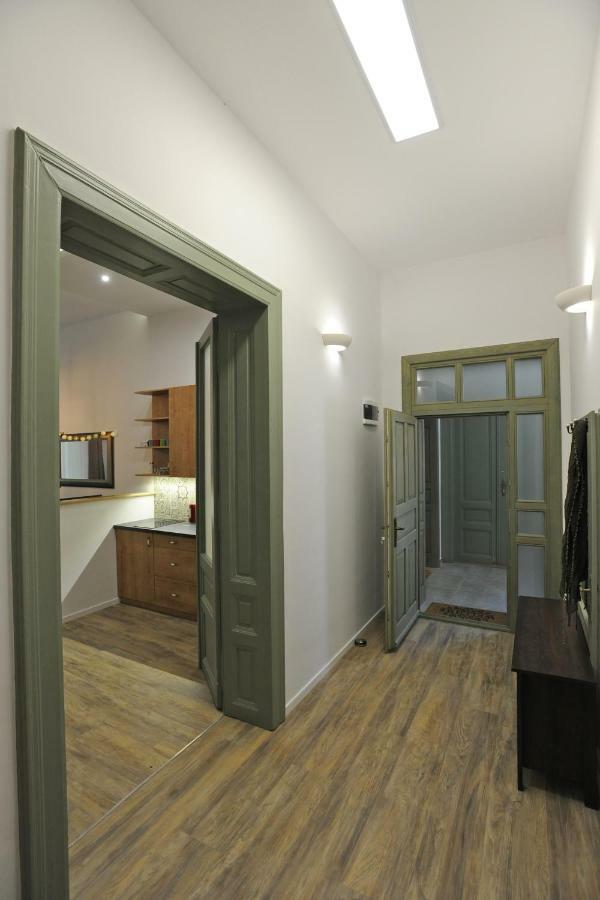M37 Apartman เดเบรตเซน ภายนอก รูปภาพ