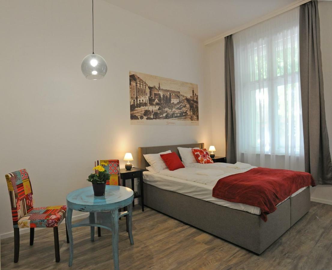 M37 Apartman เดเบรตเซน ภายนอก รูปภาพ