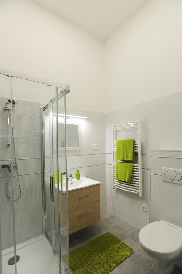 M37 Apartman เดเบรตเซน ภายนอก รูปภาพ