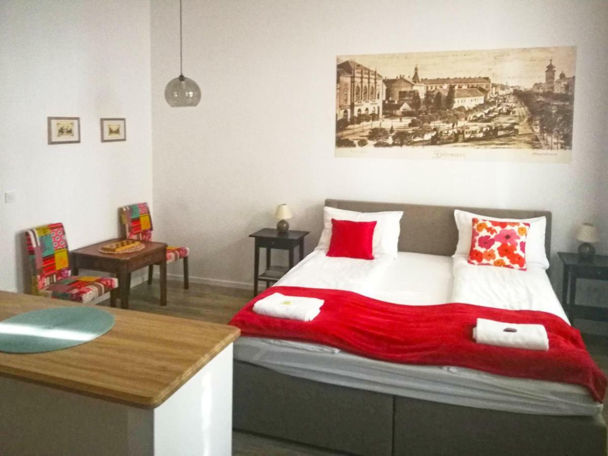 M37 Apartman เดเบรตเซน ภายนอก รูปภาพ