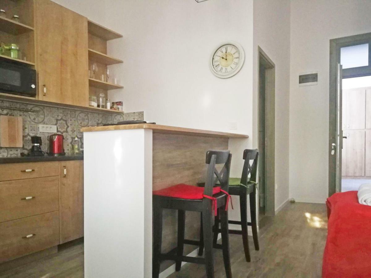 M37 Apartman เดเบรตเซน ภายนอก รูปภาพ