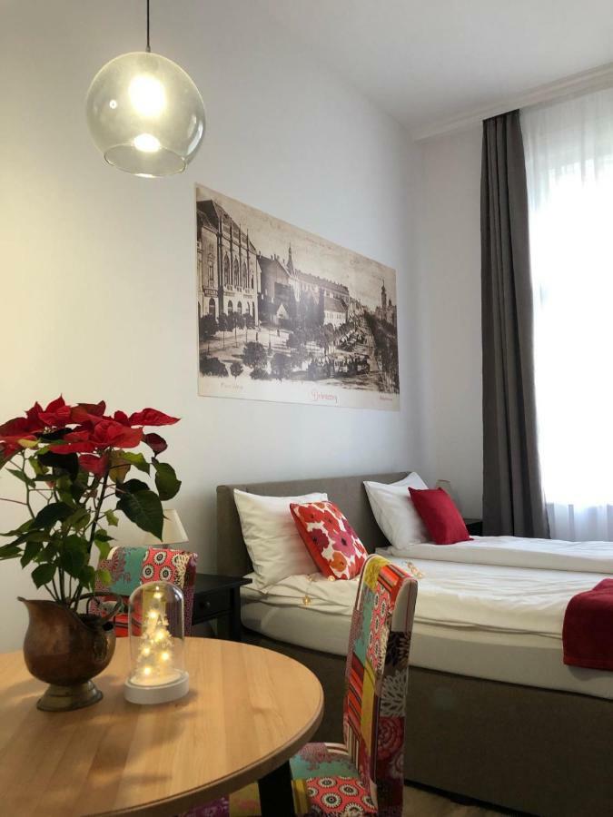 M37 Apartman เดเบรตเซน ภายนอก รูปภาพ